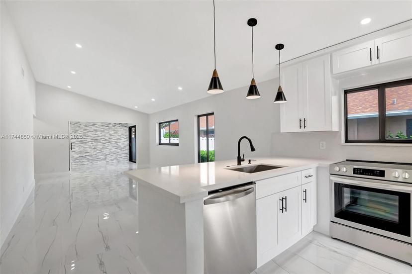 Picture of 8319 Summerbreeze Ln # 8319, Boca Raton FL 33496