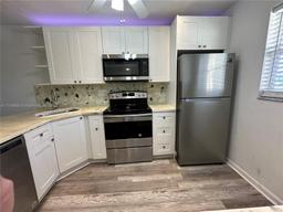 Picture of 5510 N Lakewood Cir N # 523, Margate, FL 33063