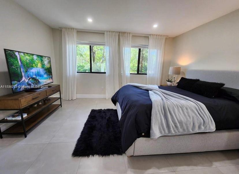 Picture of 840 NE 143Rd St, North Miami FL 33161