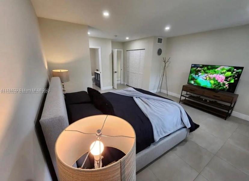 Picture of 840 NE 143Rd St, North Miami FL 33161