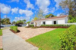 Picture of 6395 SW 44Th St, South Miami, FL 33155