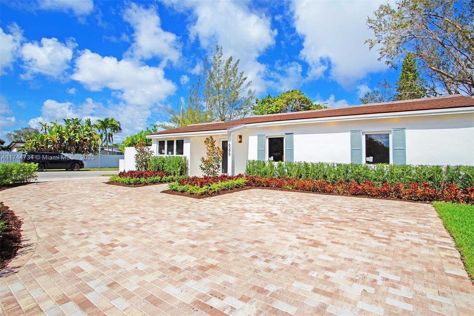 Picture of 6395 SW 44Th St, South Miami, FL 33155
