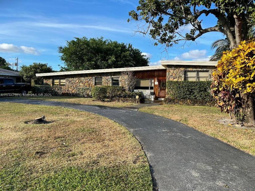 Picture of 925 Sunset Rd, Boynton Beach FL 33435