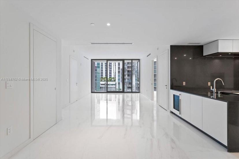 Picture of 300 Biscayne Blvd Way # 2509, Miami FL 33131