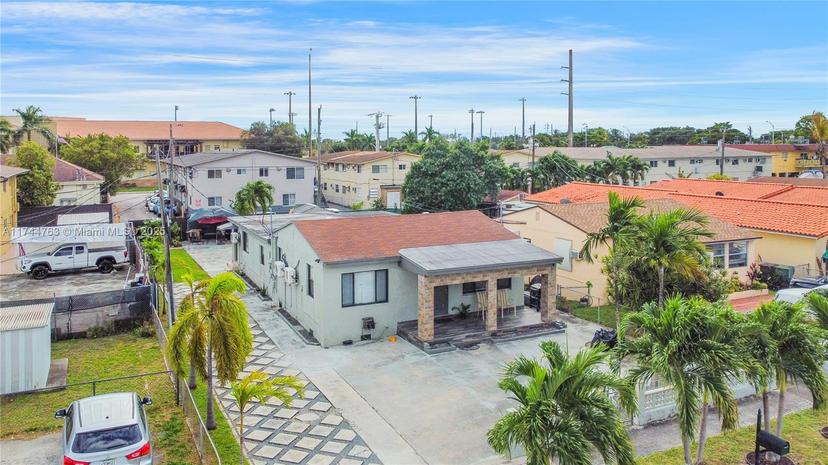 Picture of 822 W 30Th St, Hialeah FL 33012