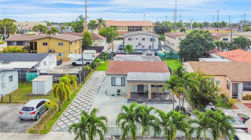 Picture of 822 W 30Th St, Hialeah FL 33012