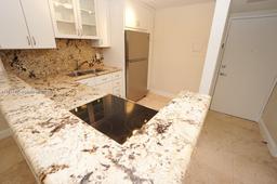Picture of 1228 West Ave # 513, Miami Beach, FL 33139