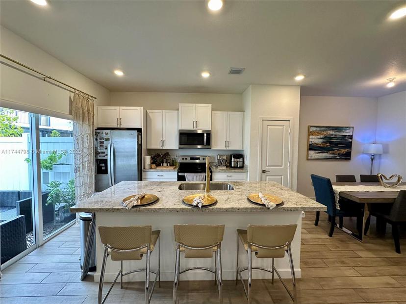 Picture of 829 SE 17Th St # 1, Homestead FL 33034