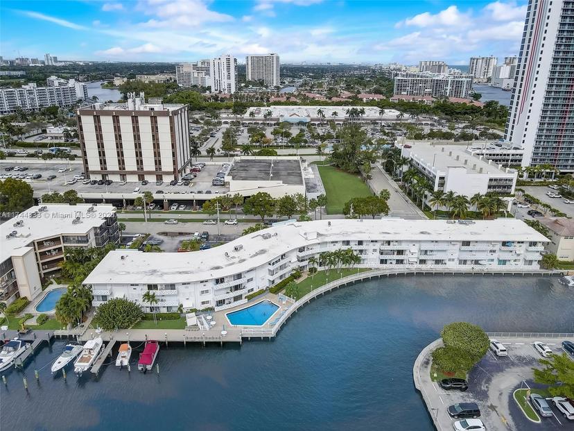 Picture of 2500 Diana Dr # 306, Hallandale Beach FL 33009