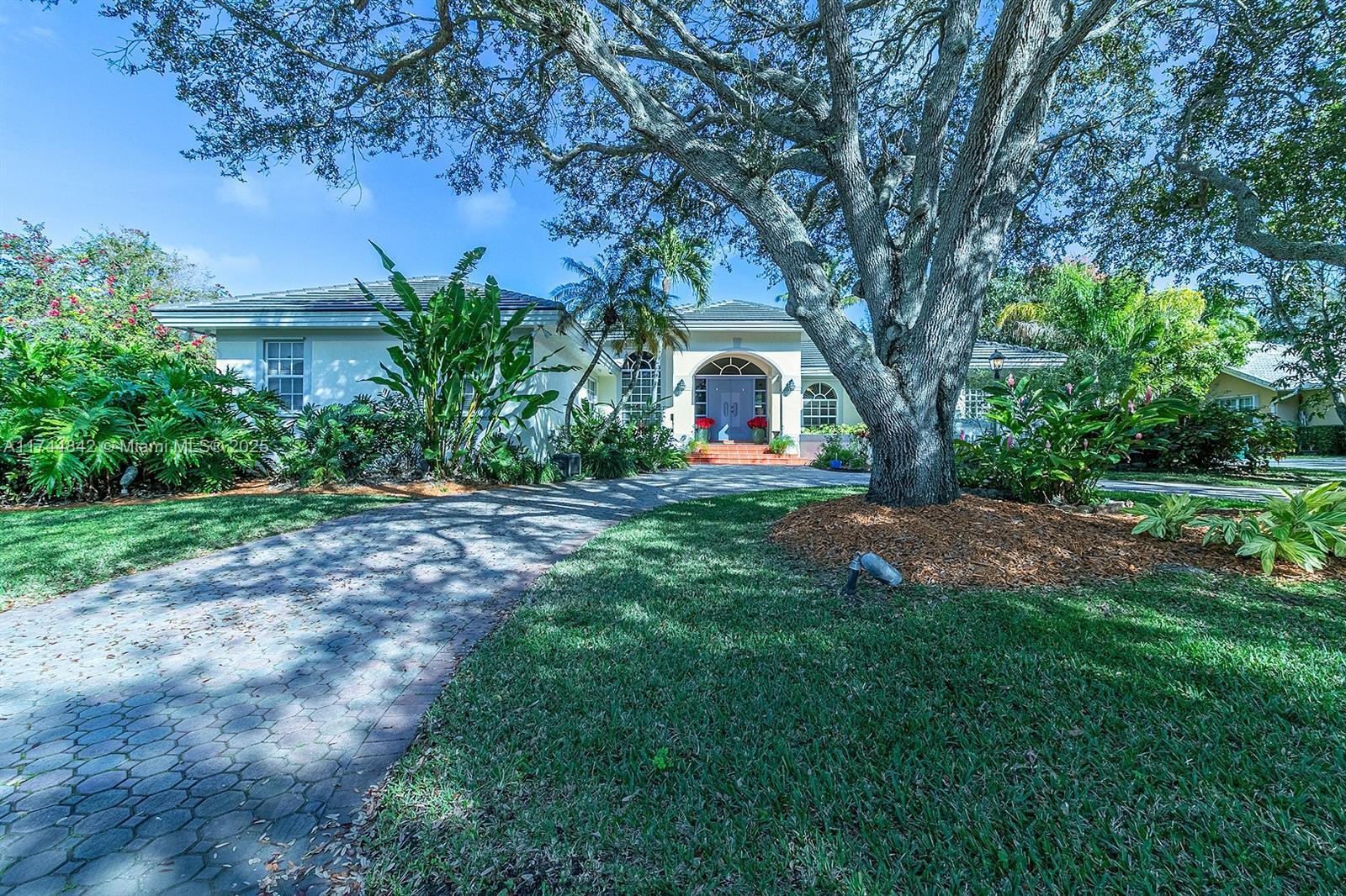 Picture of 16601 SW 78Th Ct, Palmetto Bay, FL 33157