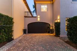 Picture of 106 Via Floresta Dr, Boca Raton, FL 33487