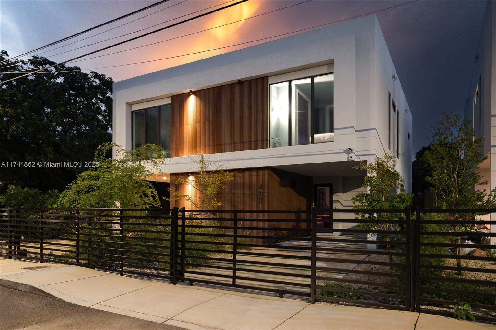 Picture of 410 NW 52Nd St, Miami, FL 33127