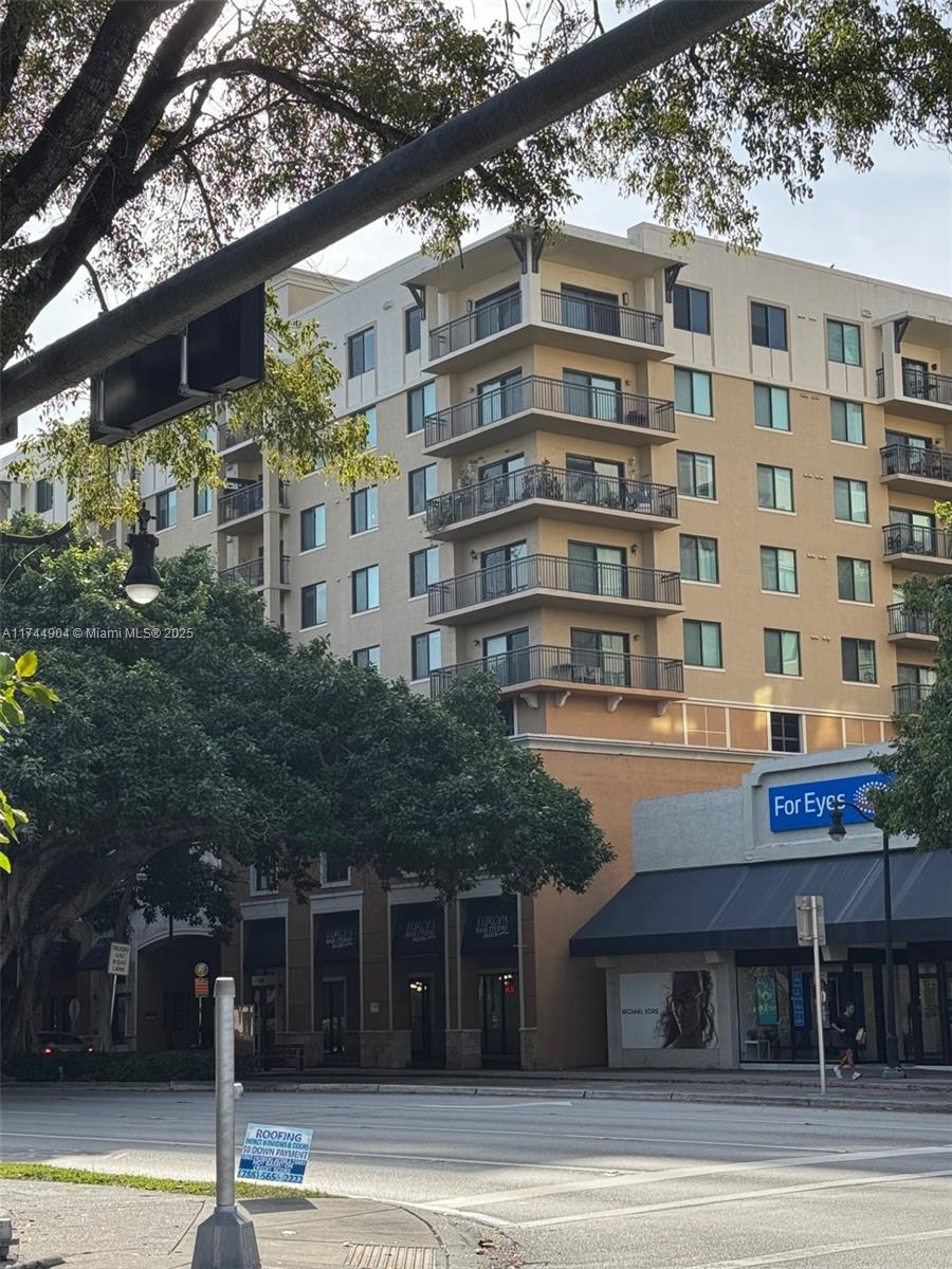Picture of 3530 SW 22Nd St # 706, Miami, FL 33145