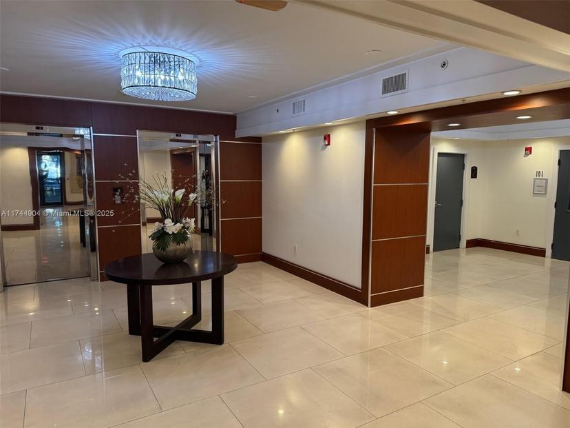 Picture of 3530 SW 22Nd St # 706, Miami FL 33145