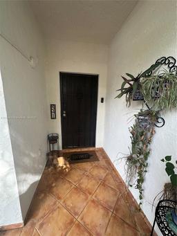 Picture of 541 NE 199Th Ln # 2X, Miami, FL 33179