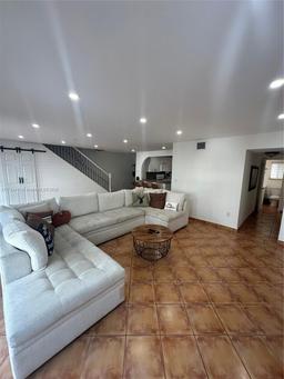 Picture of 541 NE 199Th Ln # 2X, Miami, FL 33179