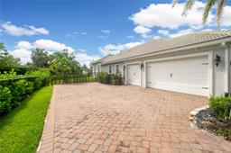 Picture of 5202 S Sterling Ranch Cir, Davie, FL 33314
