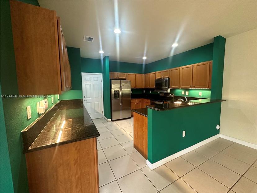 Picture of 9111 SW 227Th Ter, Cutler Bay FL 33190