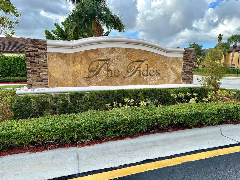 Picture of 9111 SW 227Th Ter, Cutler Bay FL 33190