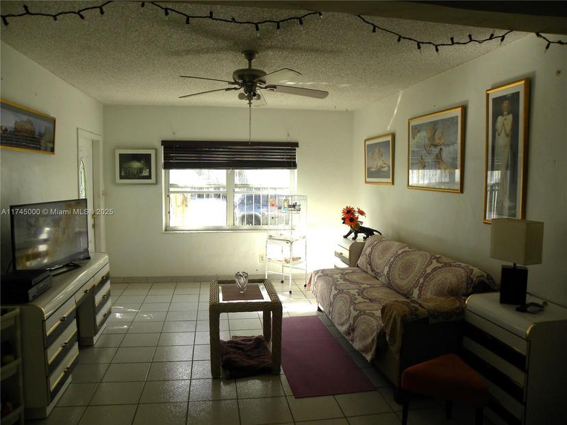 Picture of 275 NE 114Th St, Miami FL 33161