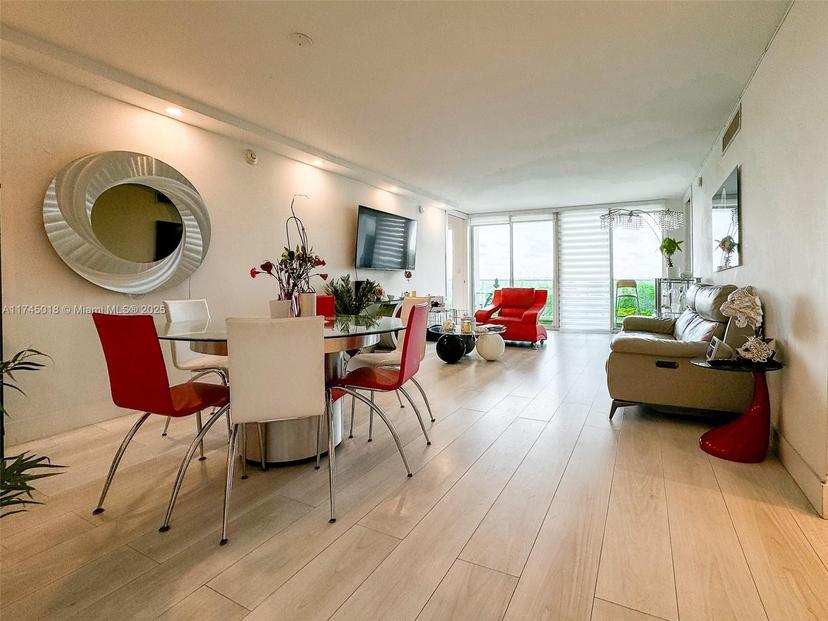 Picture of 100 Bayview Dr # 721, Sunny Isles Beach FL 33160
