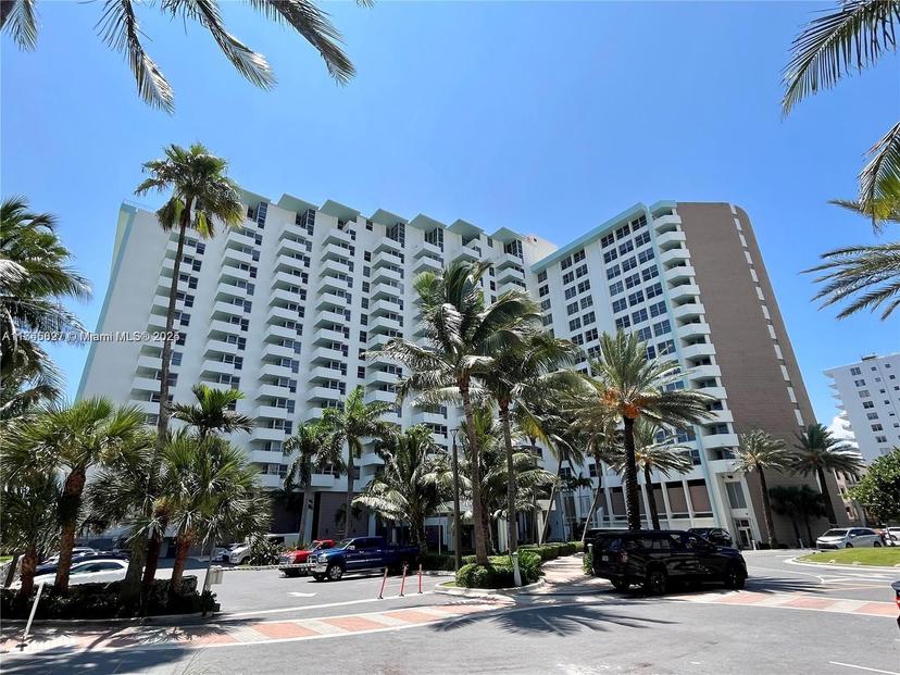 Picture of 2899 Collins Ave # 639, Miami Beach FL 33140