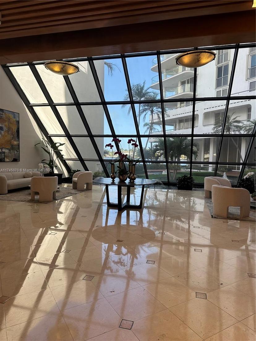 Picture of 19707 Turnberry Way # 25D, Aventura FL 33180