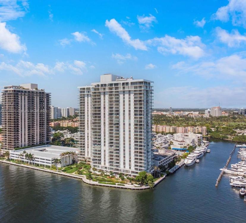 Picture of 19707 Turnberry Way # 25D, Aventura FL 33180