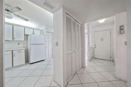 Picture of 7408 Fairfax Dr # 108, Tamarac, FL 33321