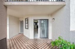 Picture of 7408 Fairfax Dr # 108, Tamarac, FL 33321