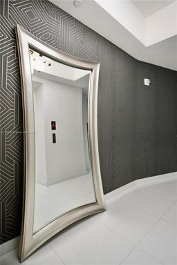 Picture of 851 NE 1St Ave # 1411, Miami, FL 33132