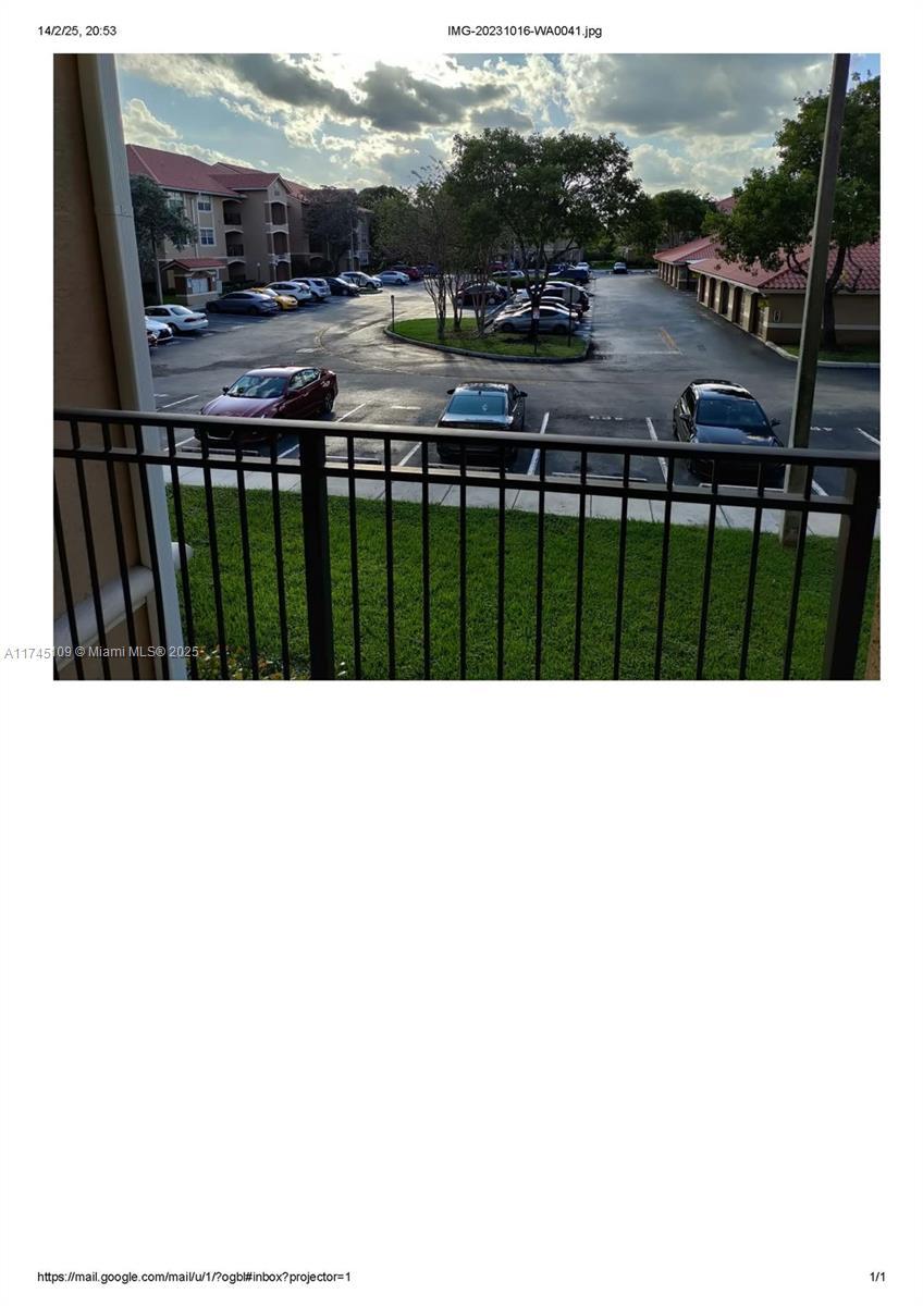 Picture of 215 SW 117Th Ter # 14205, Pembroke Pines, FL 33025