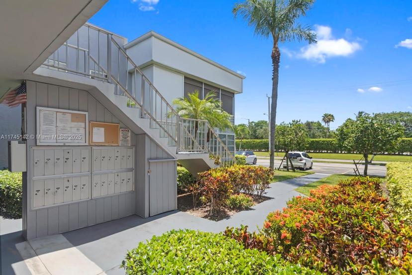 Picture of 108 Flanders C # 108, Delray Beach FL 33484