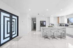 Picture of 240 S Royal Poinciana Blvd, Miami Springs, FL 33166
