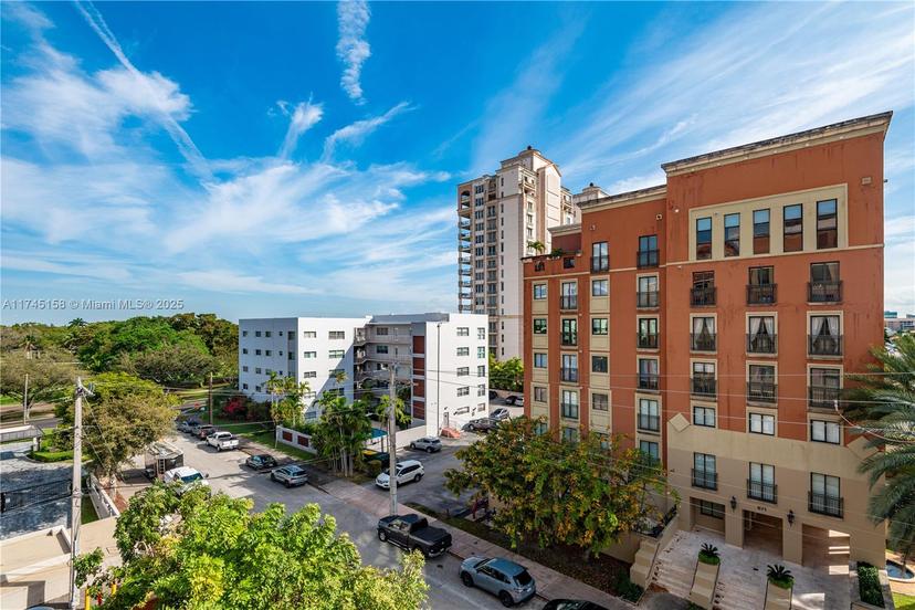 Picture of 711 Biltmore Way # 502, Coral Gables FL 33134