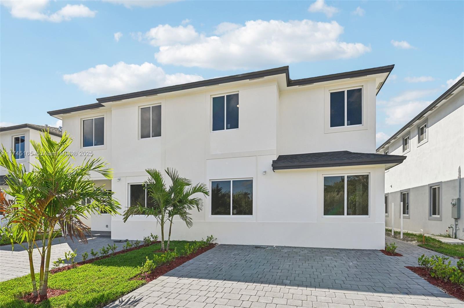Picture of 22445 SW 125 Ave, Miami, FL 33170