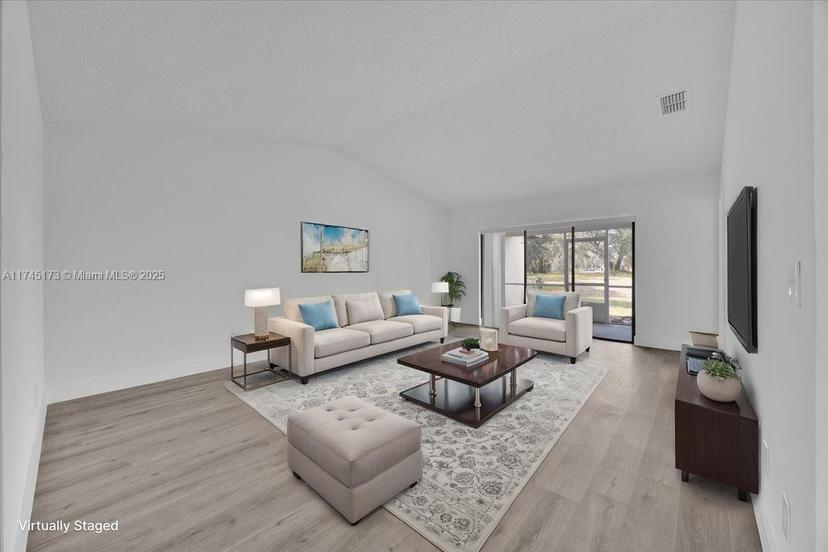 Picture of 30 Buck Cir, Other City - In The State Of Florida FL 33844
