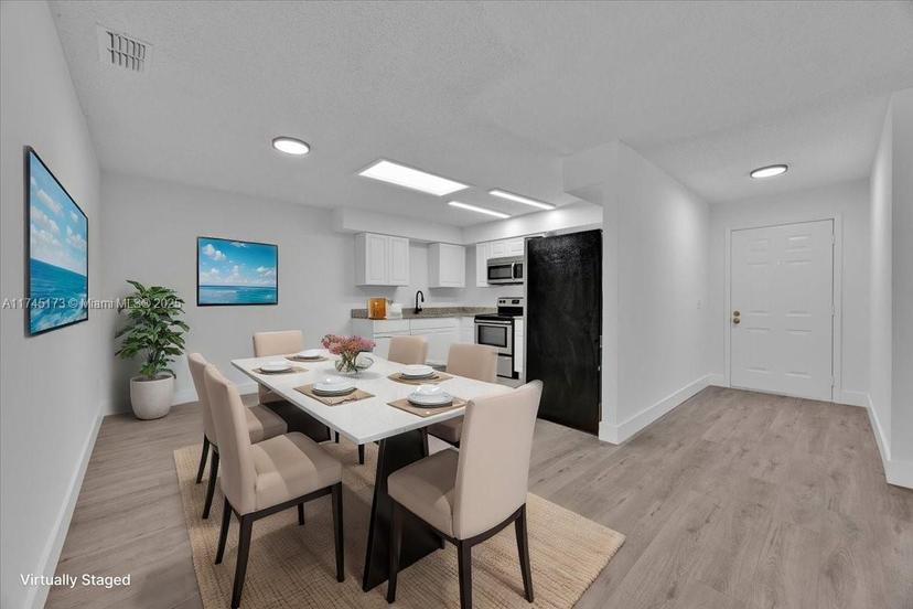 Picture of 30 Buck Cir, Other City - In The State Of Florida FL 33844
