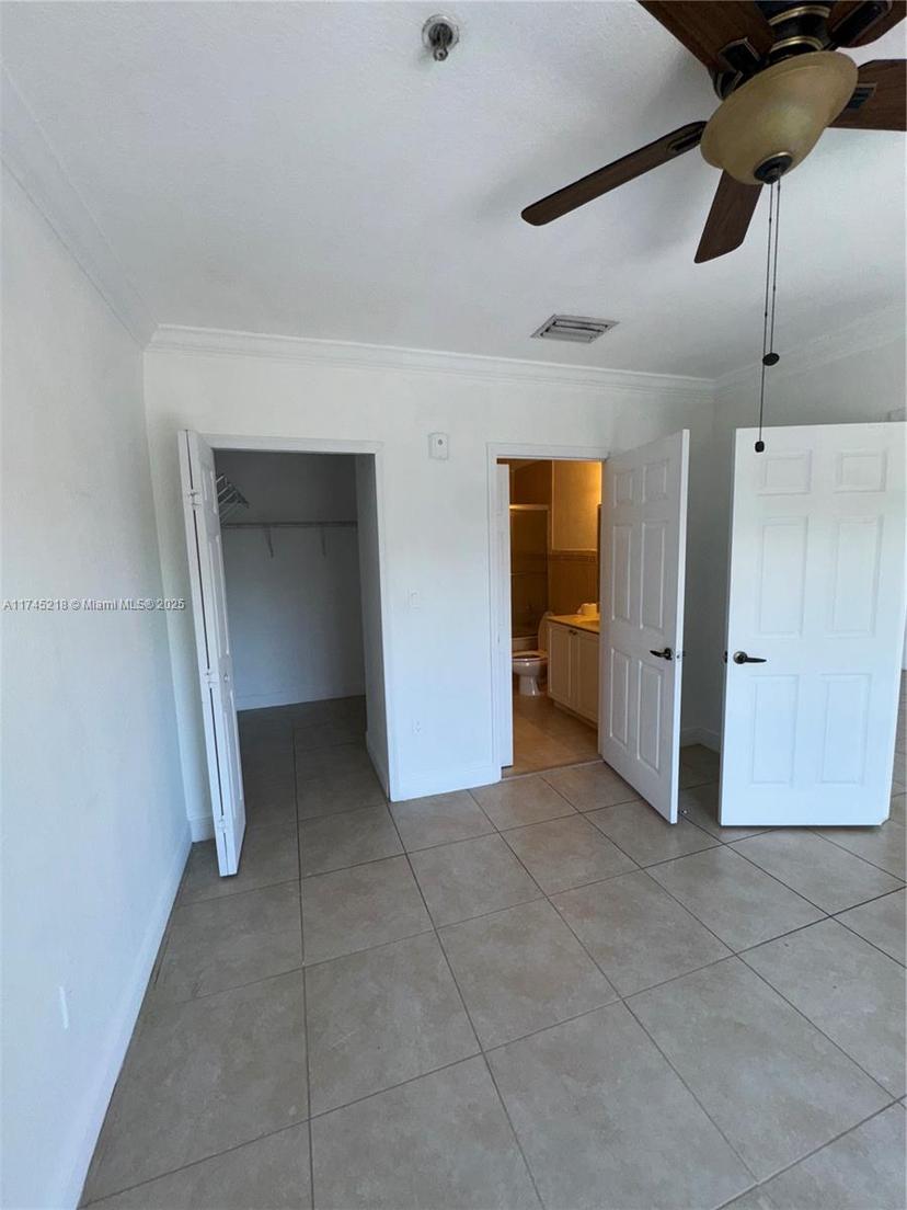 Picture of 21100 SW 87Th Ave # 303, Cutler Bay FL 33189