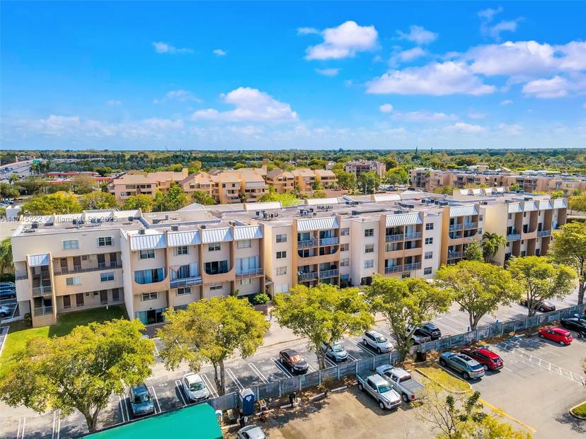 Picture of 10900 SW 104Th St # 307, Miami FL 33176