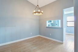 Picture of 960 N Franklin Ave # 960D, Homestead, FL 33034