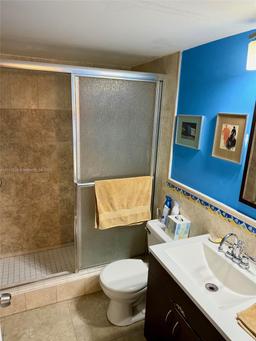 Picture of 10850 W Flagler St Unit 106, Sweetwater, FL 33174