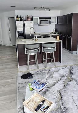 Picture of 1900 N Bayshore Dr # 4007, Miami, FL 33132