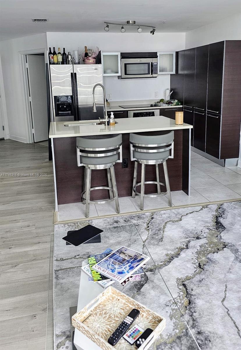 Picture of 1900 N Bayshore Dr # 4007, Miami FL 33132