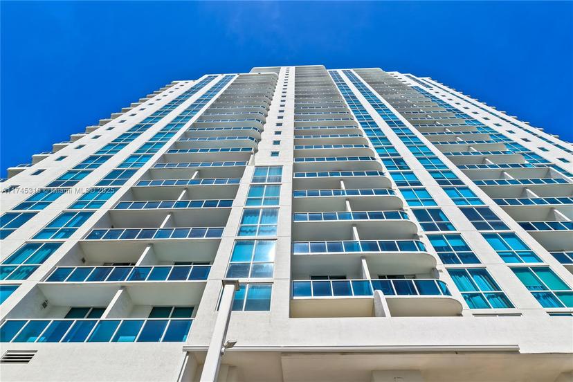 Picture of 1945 S Ocean Dr # 1702, Hallandale Beach FL 33009