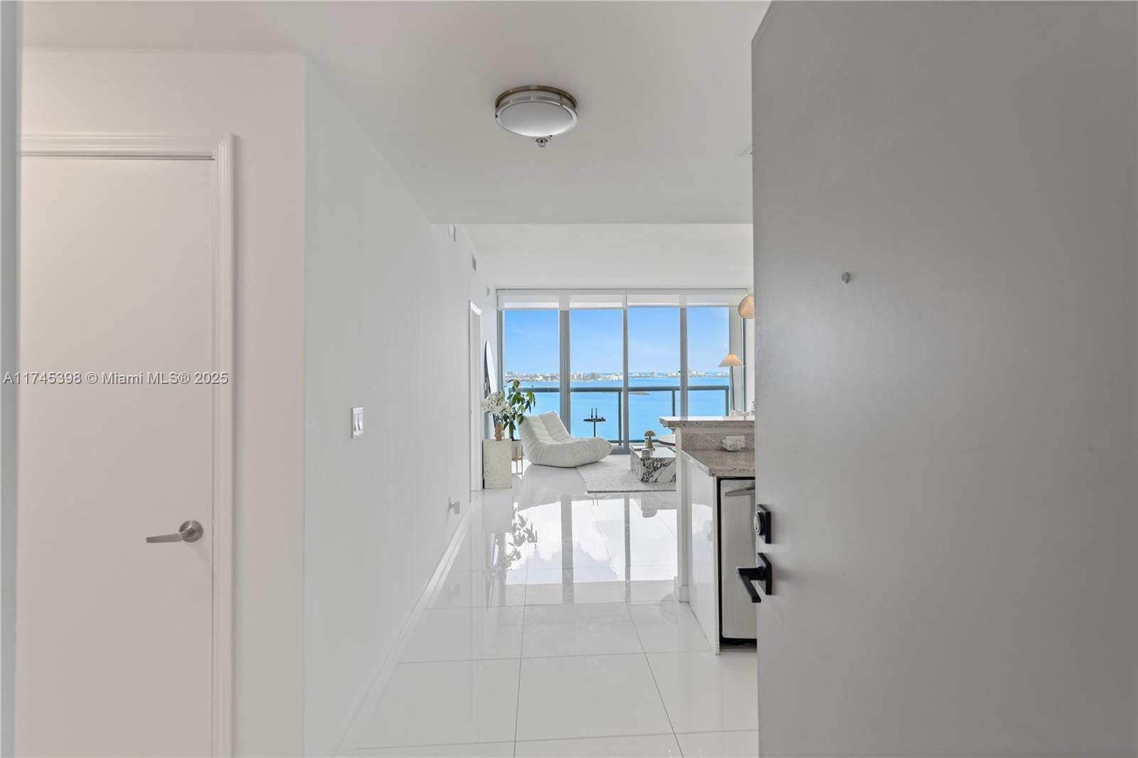Picture of 601 NE 36Th St # 3011, Miami, FL 33137