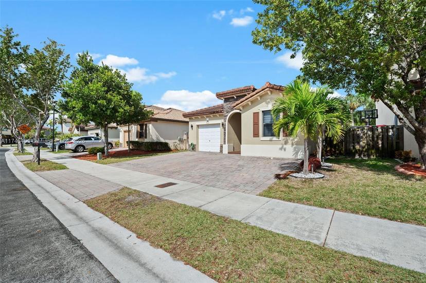 Picture of 9317 SW 227Th Ter, Cutler Bay FL 33190