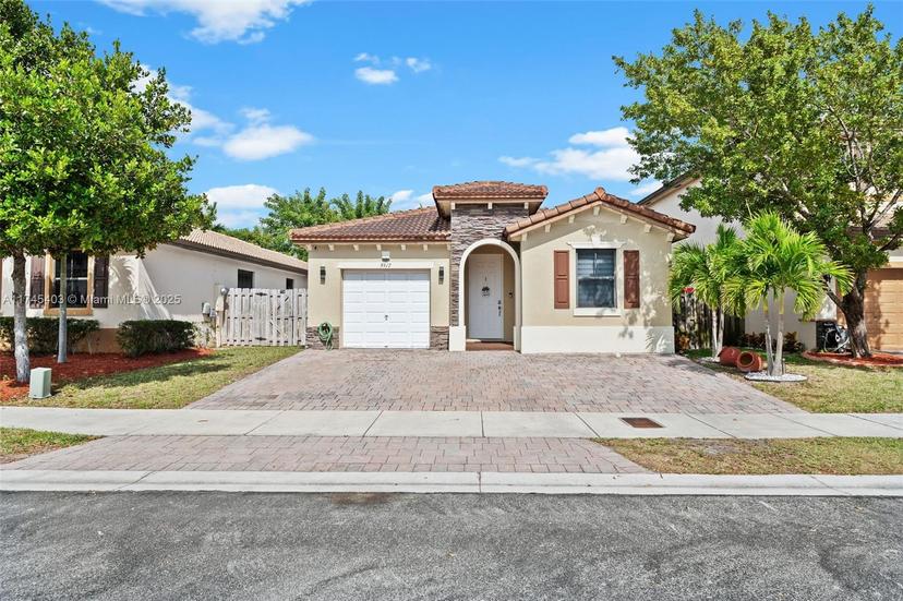 Picture of 9317 SW 227Th Ter, Cutler Bay FL 33190
