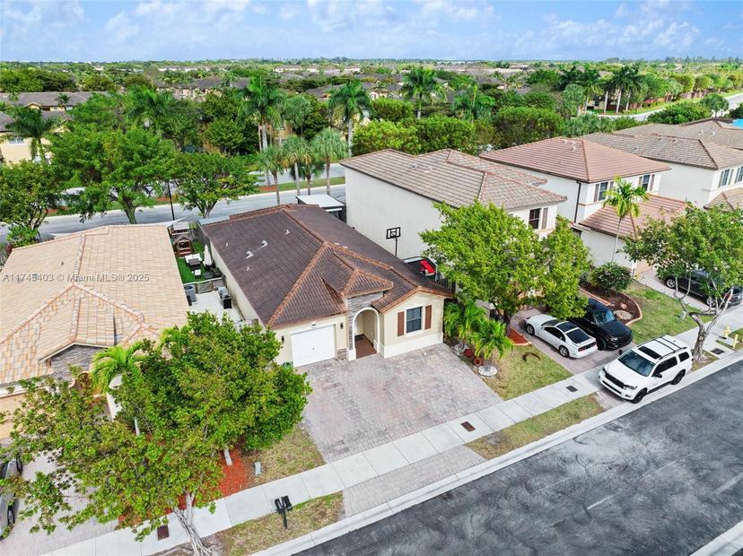 Picture of 9317 SW 227Th Ter, Cutler Bay FL 33190