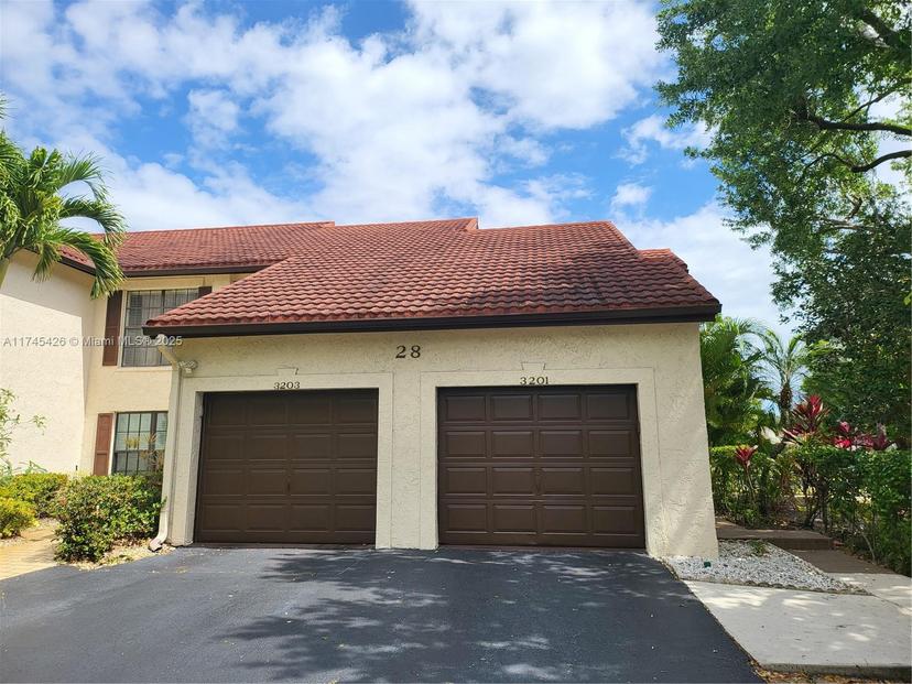 Picture of 3201 Jog Park Dr, Green Acres FL 33467